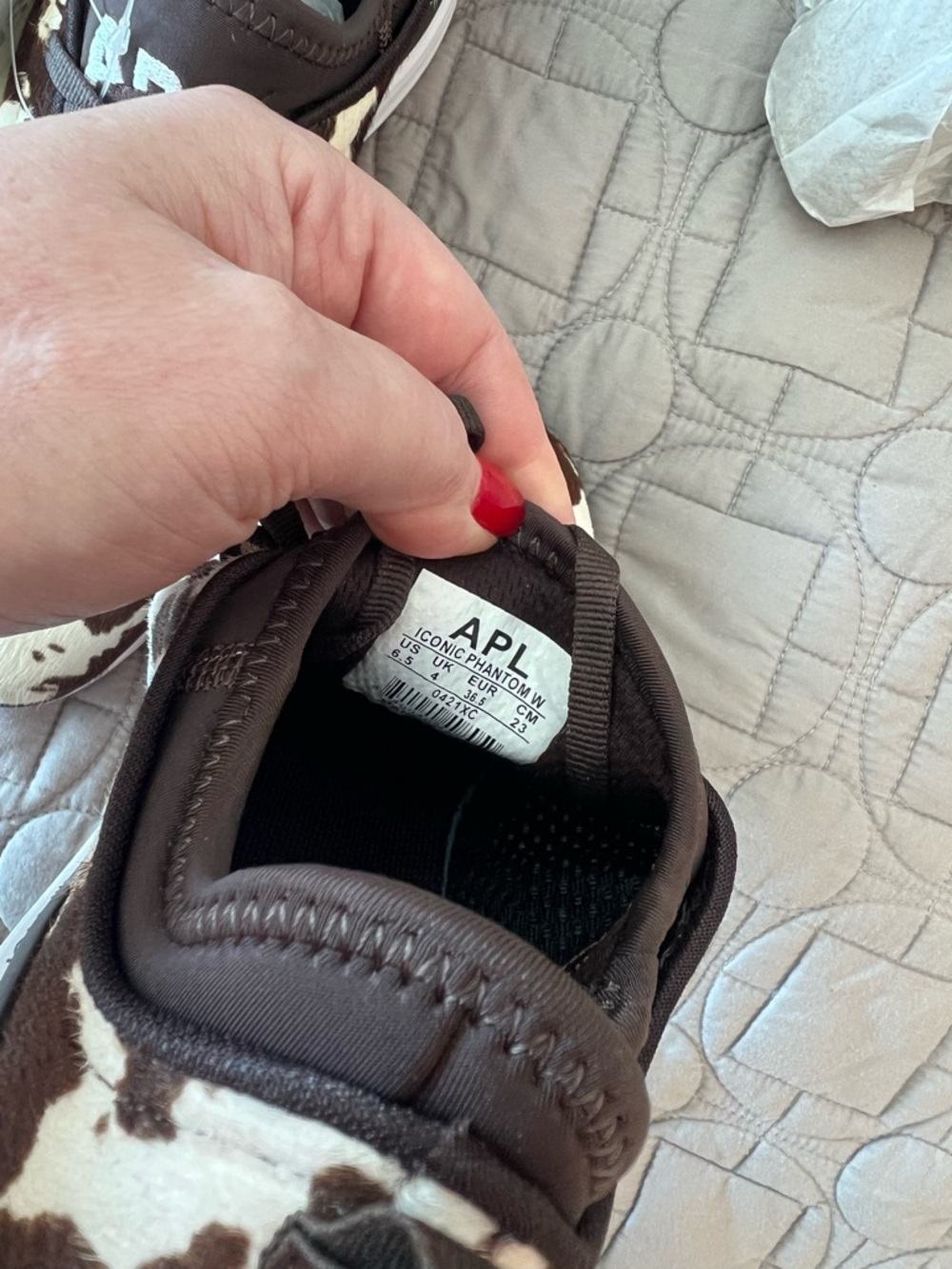APL WOMEN'S ICONIC PHANTOM DEEP BROWN/WHITE/COW SIZE 6.5 - Picture 10 of 15